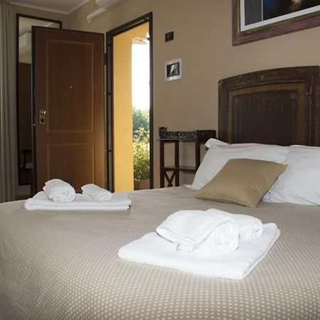 Agriturismo Scuderie Della Contea Sutri Luaran gambar